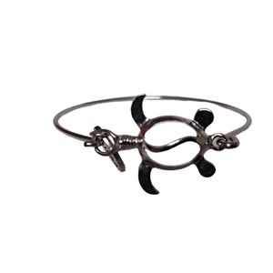 *CLEARANCE* Hawaiian Sea Turtle Silver Hook Bracelet With Aloha And Hawaii Tag
